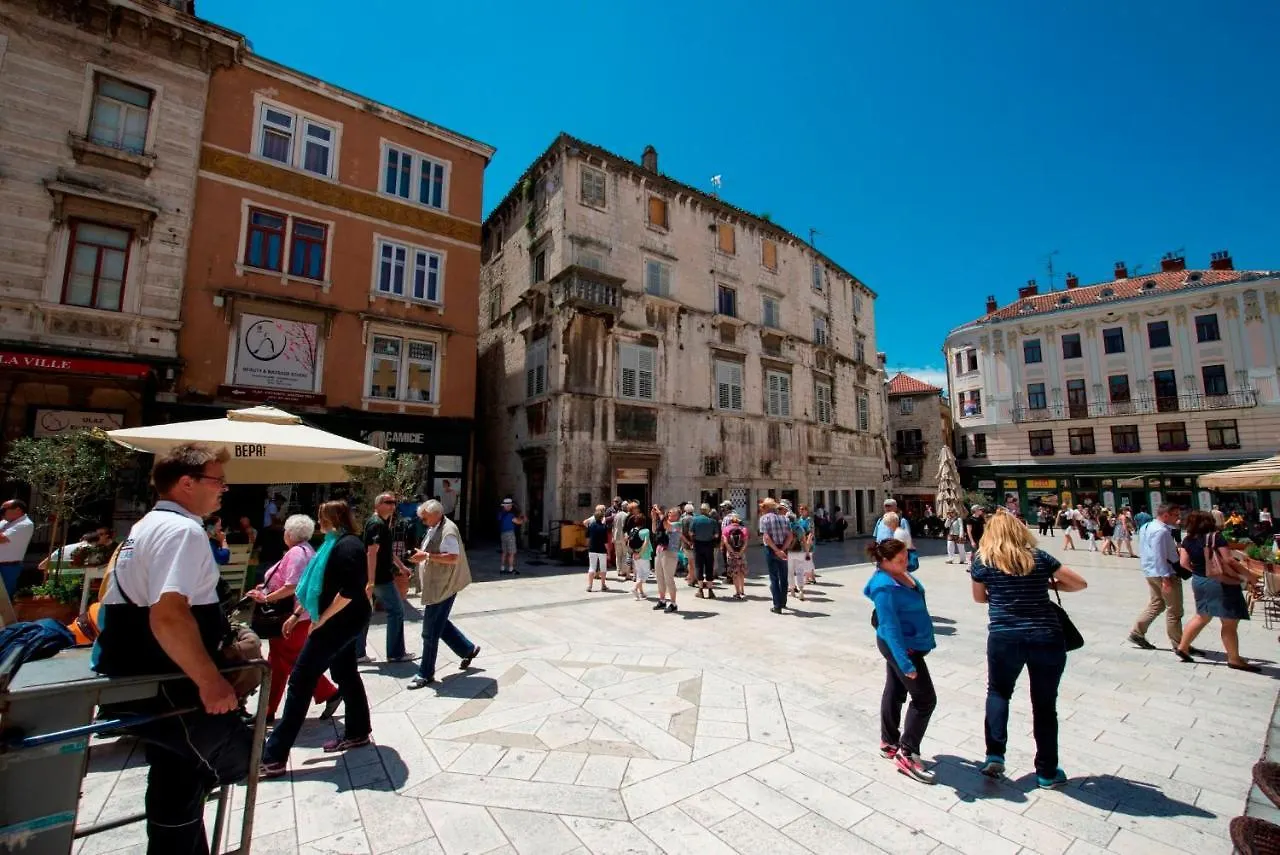 A2 - Apartment In The Very Heart Of Split Croatia
