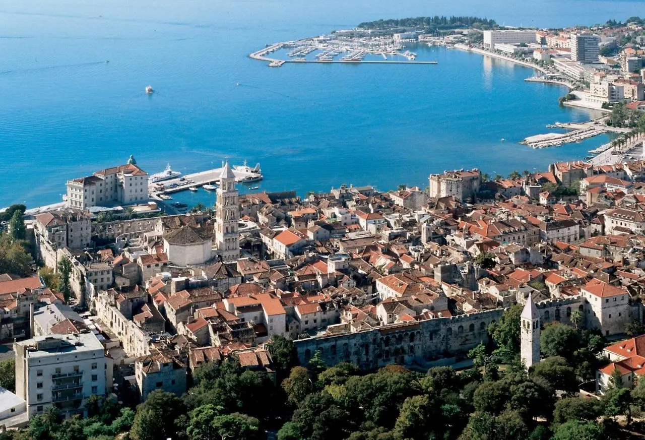 A2 - Apartment In The Very Heart Of Split