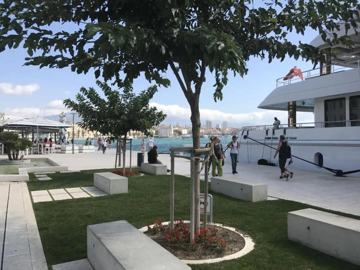 A2 - Apartment In The Very Heart Of Split