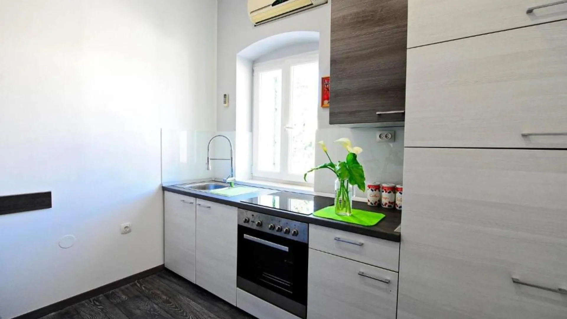 A2 - Apartment In The Very Heart Of Split