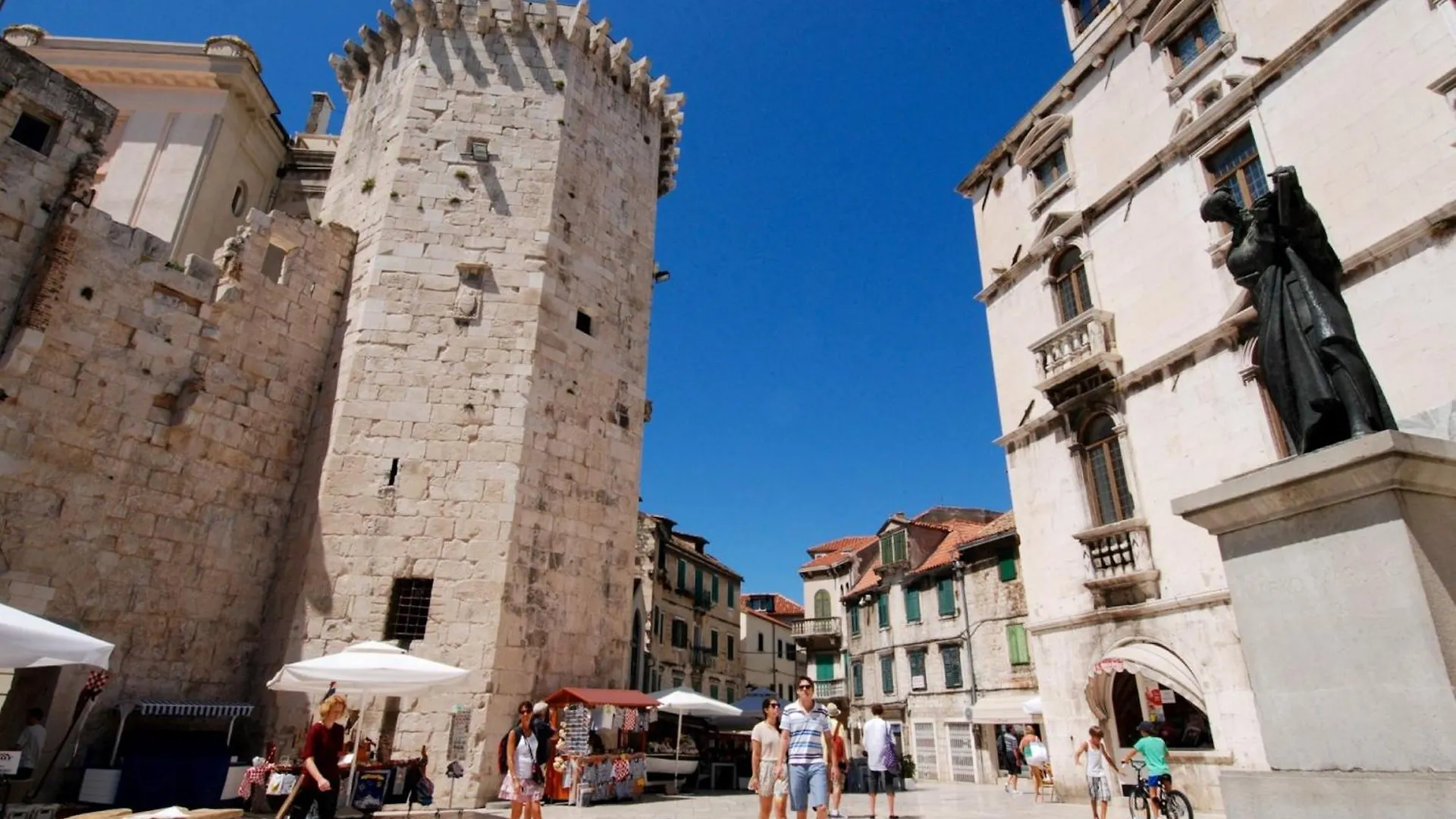 A2 - Apartment In The Very Heart Of Split